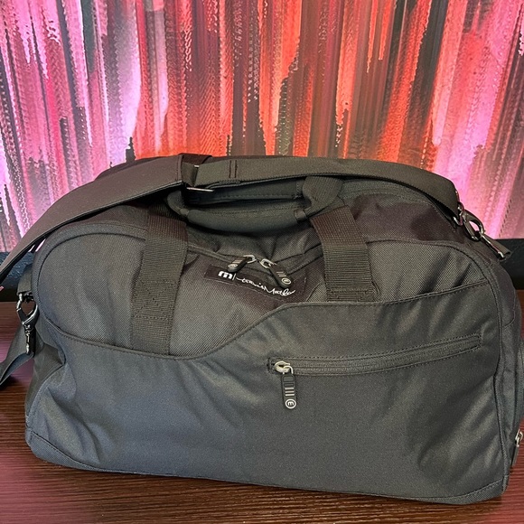 TravisMathew Muffle 2.0 BRAND NWT!  NEVER BEEN USED! - Picture 5 of 5